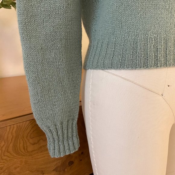 MINT GREEN VINTAGE SWEATER - Picture 5 of 5